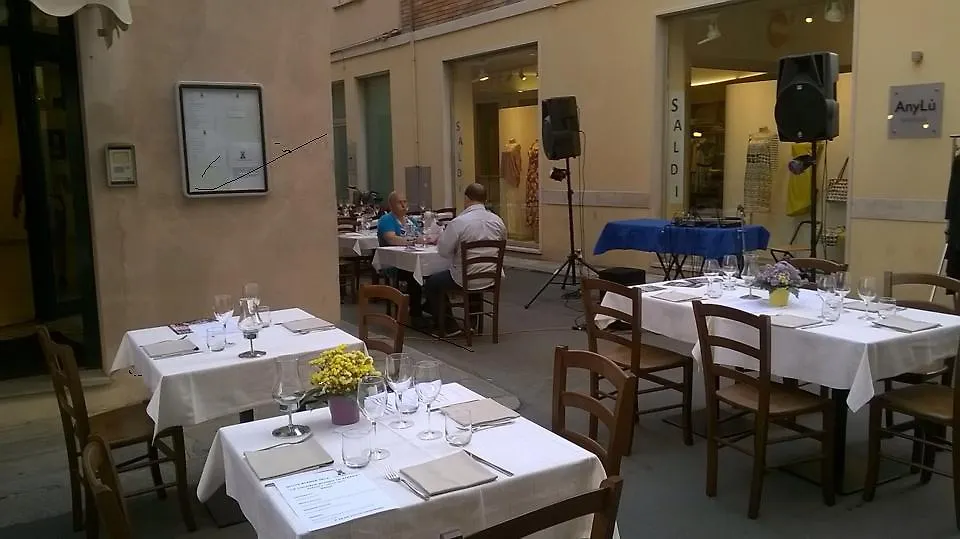 Locanda San Fiorenzo Fiorenzuola d'Arda 3*,